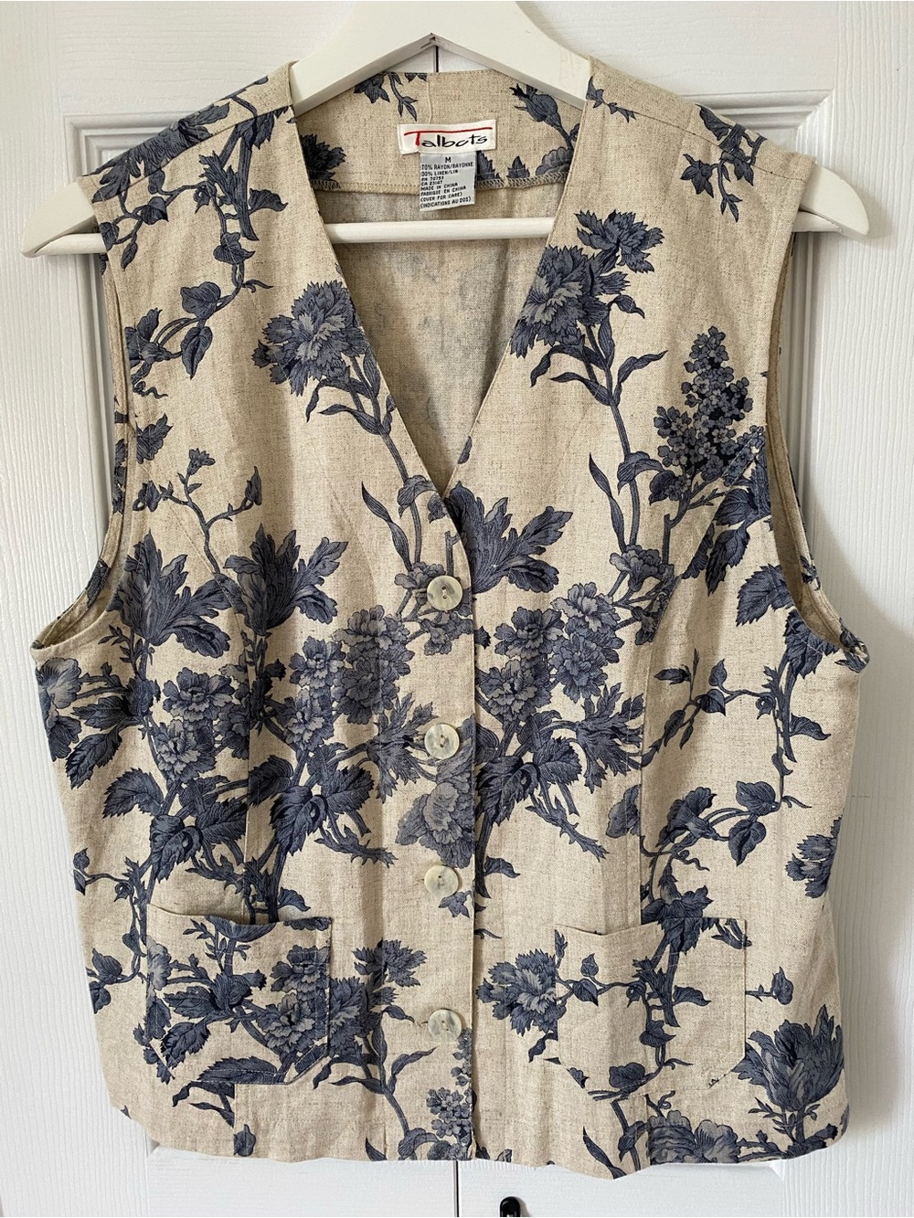 Talbots Natural  Linen Blend with Indigo botanical floral print vest top Size M